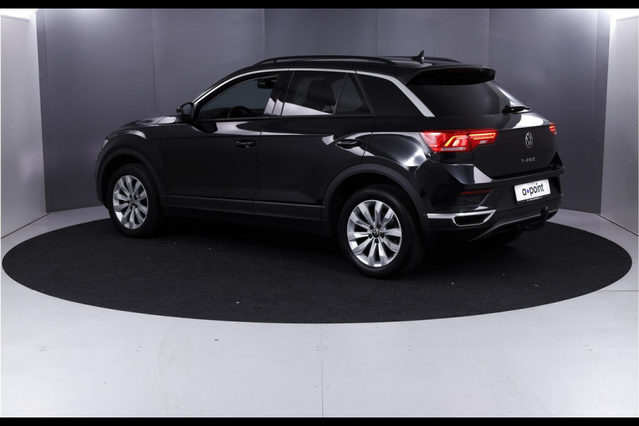 Volkswagen T-Roc 1.5 TSI Style 150 pk Automaat (DSG) | Verlengde garantie | Navigatie | Parkeersensoren | Adaptieve cruise control