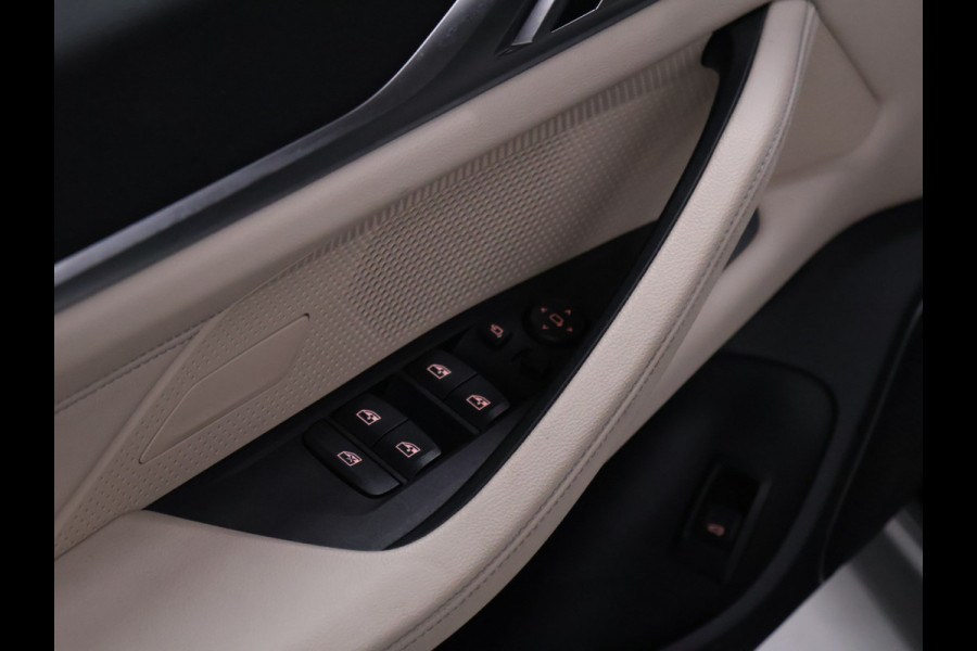 BMW i4 eDrive40 84 kWh [SCHUIFKANTELDAK, ADAPTIVE CRUISE CONTROL, APPLE CARPLAY, ANDROID AUTO, ACHTERUITRIJCAMERA, PDC V+A,STUURVERWARMING, BMW LED, NIEUWSTAAT]