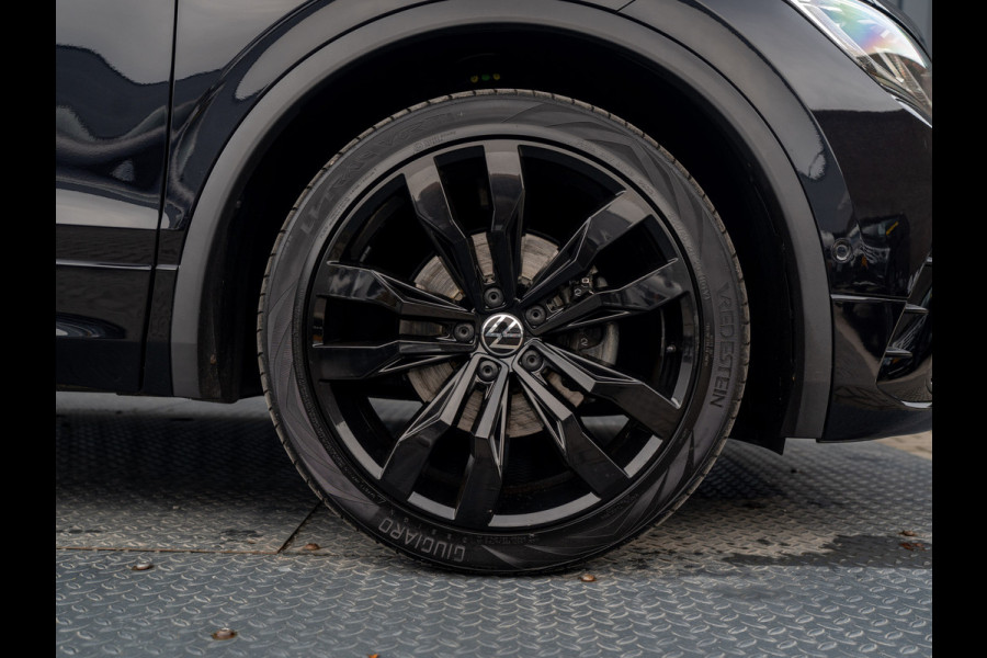 Volkswagen Tiguan 1.5 TSI R-Line Business+ | Trekhaak wegkl. | Elk. A-klep | Side Assist | 20'' | IQ Light | Prijs Rijklaar!!