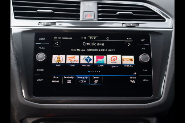 Volkswagen Tiguan 1.5 TSI R-Line Business+ | Trekhaak wegkl. | Elk. A-klep | Side Assist | 20'' | IQ Light | Prijs Rijklaar!!