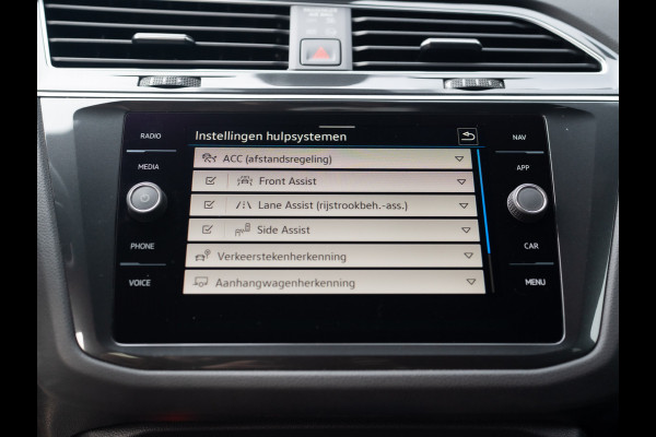 Volkswagen Tiguan 1.5 TSI R-Line Business+ | Trekhaak wegkl. | Elk. A-klep | Side Assist | 20'' | IQ Light | Prijs Rijklaar!!