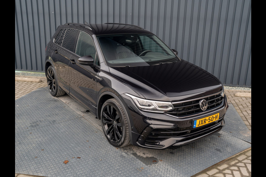 Volkswagen Tiguan 1.5 TSI R-Line Business+ | Trekhaak wegkl. | Elk. A-klep | Side Assist | 20'' | IQ Light | Prijs Rijklaar!!