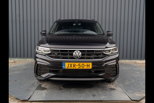 Volkswagen Tiguan 1.5 TSI R-Line Business+ | Trekhaak wegkl. | Elk. A-klep | Side Assist | 20'' | IQ Light | Prijs Rijklaar!!