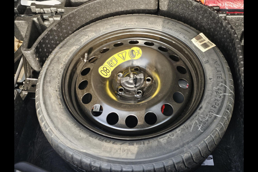 Ford Kuga 2.5 PHEV ST-Line X Half leder | Adaptieve cruise control | Full led | Dodehoekdetectie | Winterpack | Zéér nette auto!