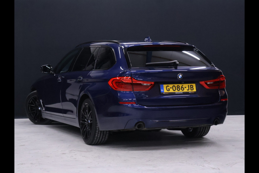 BMW 5 Serie Touring 520i M Sport [SCHUIFKANTELDAK, CRUISE CONTROL, BLUETOOTH TELEFOON, HUD, ACHTERUITRIJCAMERA, PDC V+A, STOELVERWARMING, BMW ADAPTIVE LED, NIEUWSTAAT]