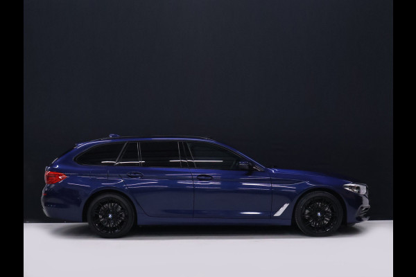 BMW 5 Serie Touring 520i M Sport [SCHUIFKANTELDAK, CRUISE CONTROL, BLUETOOTH TELEFOON, HUD, ACHTERUITRIJCAMERA, PDC V+A, STOELVERWARMING, BMW ADAPTIVE LED, NIEUWSTAAT]