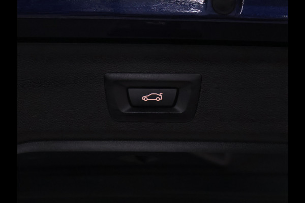 BMW 5 Serie Touring 520i M Sport [SCHUIFKANTELDAK, CRUISE CONTROL, BLUETOOTH TELEFOON, HUD, ACHTERUITRIJCAMERA, PDC V+A, STOELVERWARMING, BMW ADAPTIVE LED, NIEUWSTAAT]