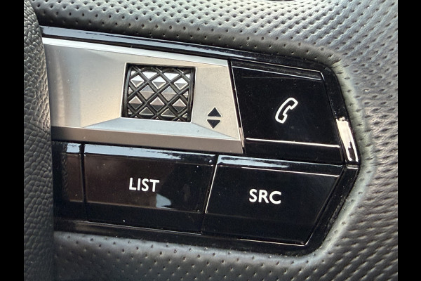 DS Ds 7 Crossback 225pk E-Tense Performance Line (Elektrisch Schuifdak - Trekhaak - Leder incl geheugen - Stoelverwarming - Camera - Xenon - Autom