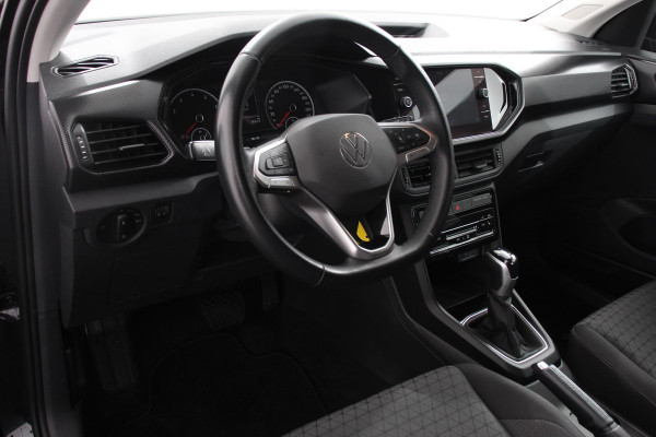 Volkswagen T-Cross 1.0 TSI 110 pk DSG Life Plus | Navigatie | Apple Carplay/Android Auto | Adaptive Cruise Control | Lane Assist | Camera | Parkeersensoren | Stoelverwarming | DAB