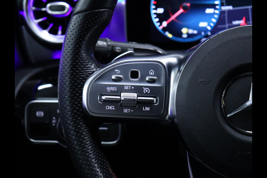 Mercedes-Benz A-Klasse 180 Business Solution AMG [SCHUIFKANTELDAK, MEMORY SEATS, SFEERVERLICHTING, CRUISE CONTROL, BLUETOOTH TELEFOON, ACHTERUITRIJCAMERA, PDC V+A, NIEUWSTAAT]