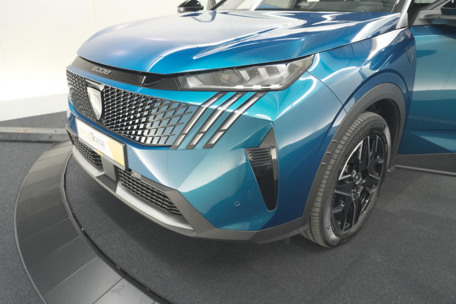 Peugeot 5008 1.2 Hybrid 136 GT | Adaptieve Cruise Control | Camera | Elektrische Kofferklep | Stoelverwarming