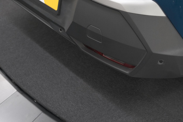 Peugeot 5008 1.2 Hybrid 136 GT | Adaptieve Cruise Control | Camera | Elektrische Kofferklep | Stoelverwarming