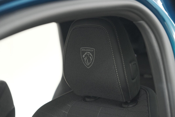Peugeot 5008 1.2 Hybrid 136 GT | Adaptieve Cruise Control | Camera | Elektrische Kofferklep | Stoelverwarming
