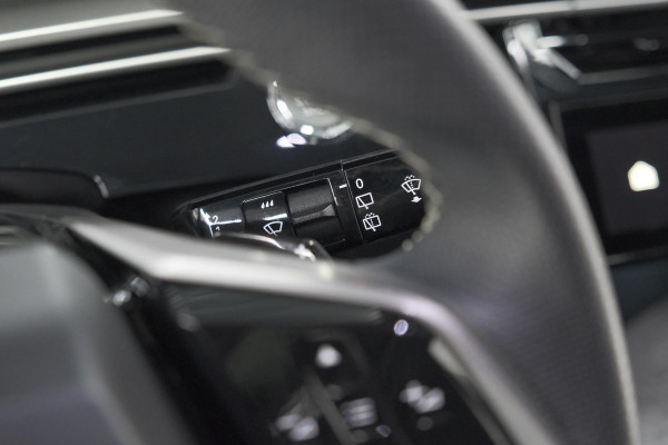 Peugeot 5008 1.2 Hybrid 136 GT | Adaptieve Cruise Control | Camera | Elektrische Kofferklep | Stoelverwarming