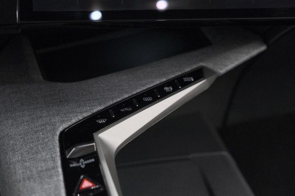 Peugeot 5008 1.2 Hybrid 136 GT | Adaptieve Cruise Control | Camera | Elektrische Kofferklep | Stoelverwarming