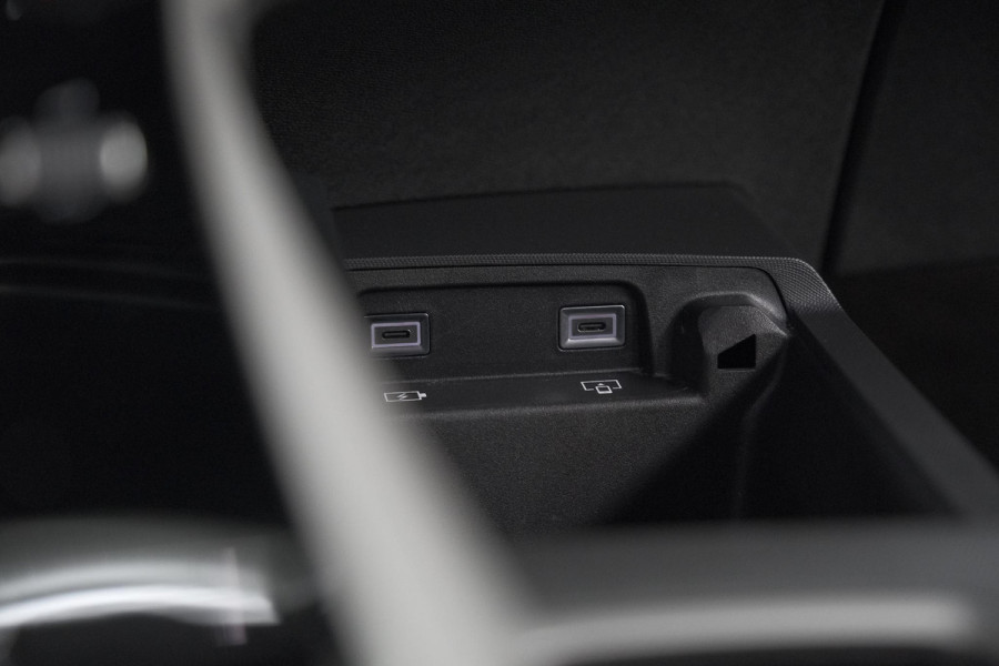 Peugeot 5008 1.2 Hybrid 136 GT | Adaptieve Cruise Control | Camera | Elektrische Kofferklep | Stoelverwarming