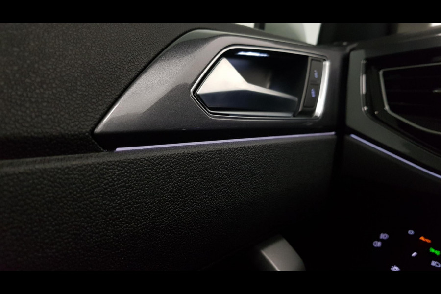 Volkswagen Polo 1.0 TSI DSG Style Nieuw Type | Navigatie | Climate Control | Parkeer sensoren | Cruise control adaptive | Lichtmetalen velgen