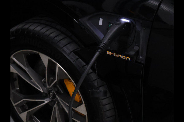 Audi e-tron e-tron 55 quattro 95 kWh [LUCHTVERING, MEMORY SEATS, APPLE CARPLAY, ANDROID AUTO, CRUISE CONTROL, ACHTERUITRIJCAMERA, PDC V+A, STOEVERWARMING, NIEUWSTAAT]