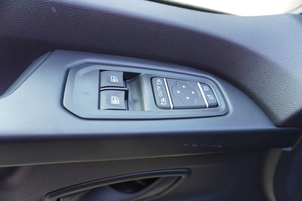 Renault Trafic 2.0 Blue dCi 130PK L2H1 Advance Schuifdeur links + rechts nr. V054 | Airco | Cruise | Navigatie | Camera | All season