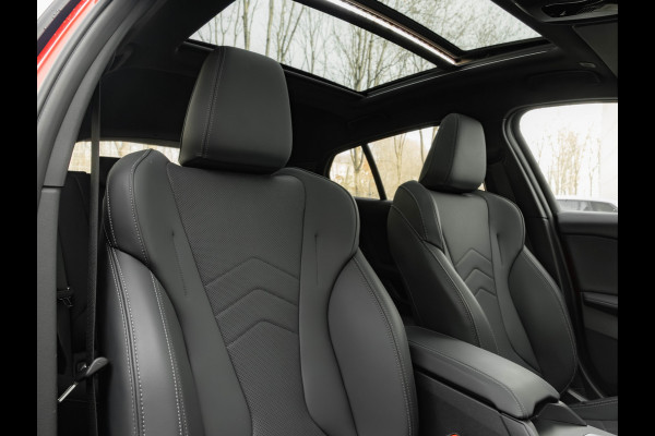 BMW 1-serie M135 xDrive - Pano - Memoryzetel - Harman Kardon