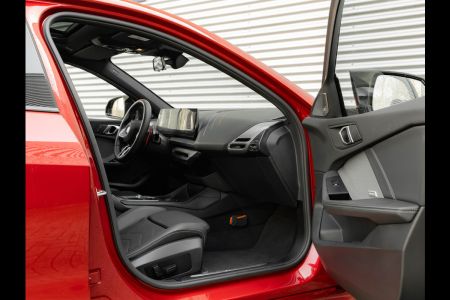 BMW 1-serie M135 xDrive - Pano - Memoryzetel - Harman Kardon