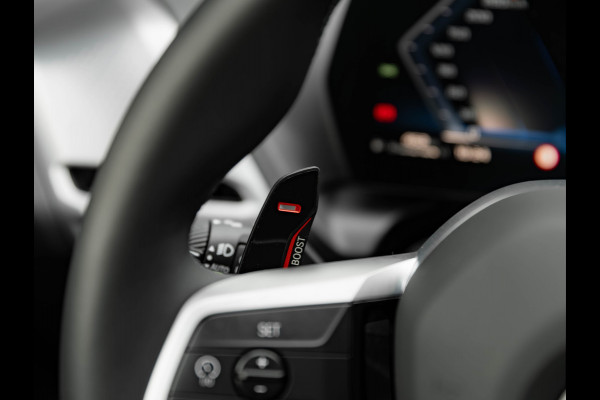 BMW 1-serie M135 xDrive - Pano - Memoryzetel - Harman Kardon