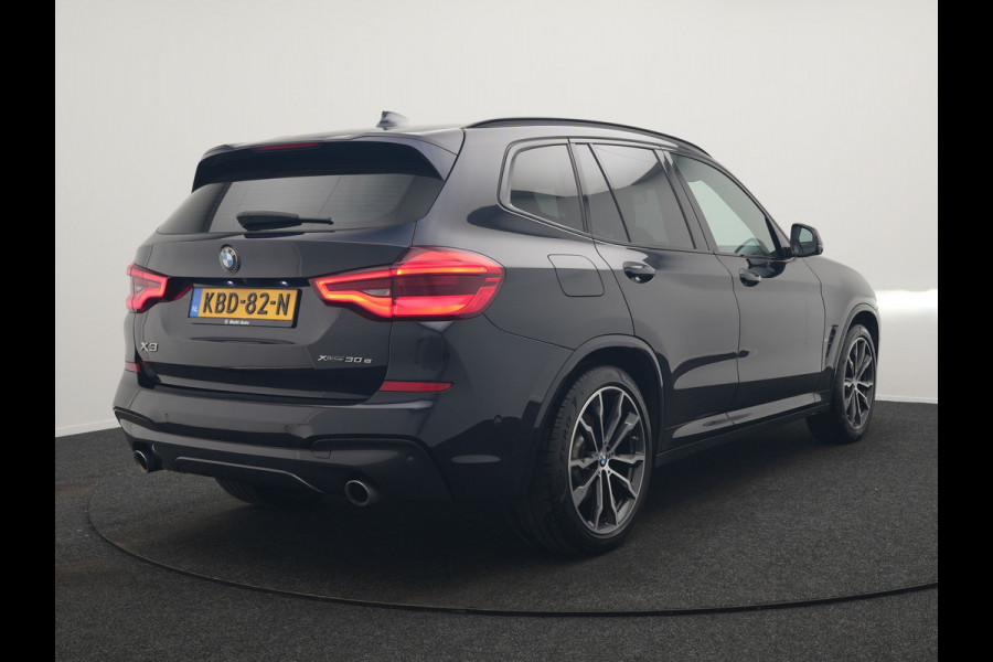 BMW X3 xDrive30e M Sport Plug In Hybrid 293pk Dealer O.H. PHEV | Adaptive Cruise | Head Up | 360 Camera | Harman / Kardon | Adaptief Onderstel | Lederen Sportstoelen Memory & Verwarmd | Sfeerverlichting | M Sportstuur Stuur Verwarmd | Keyless |