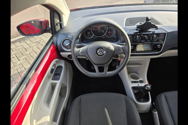 Volkswagen up! 1.0 BMT move up! | 12MND GARANTIE | AIRCO | NW APK | NL AUTO |
