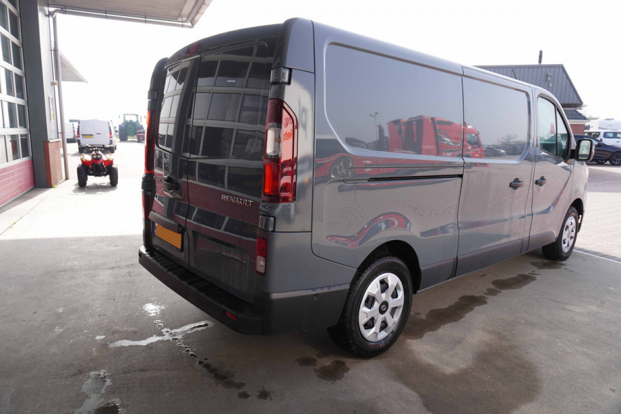 Renault Trafic 2.0 Blue dCi 130PK L2H1 Advance Schuifdeur links + rechts nr. V049 | Airco | Cruise | Navigatie | Camera | Season
