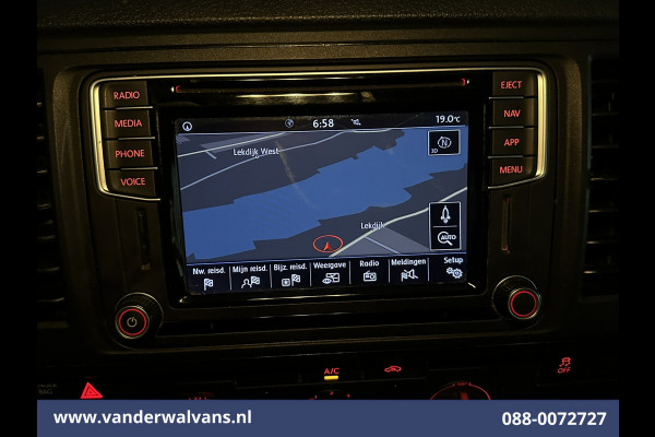 Volkswagen Transporter 2.0 TDI 150pk L1H1 Euro6 Airco | Navigatie | Apple Carplay | Sidebars Android Auto, 2500kg trekvermogen