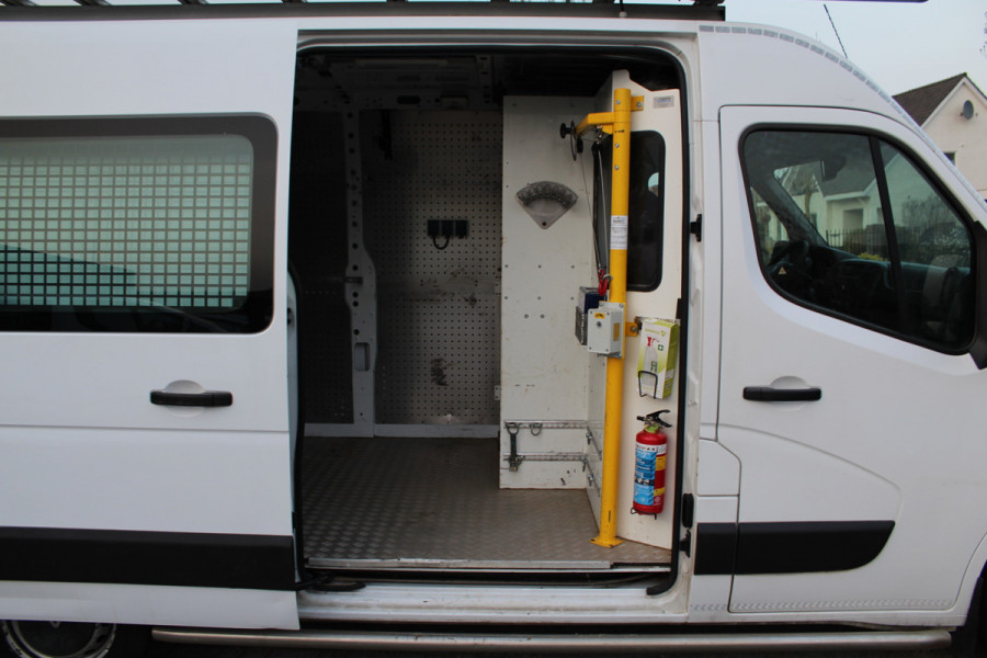 Renault Master T35 2.3 dCi 130PK Euro6 L2H2 ✓ airco ✓ imperiaal ✓ trekhaak 2500KG