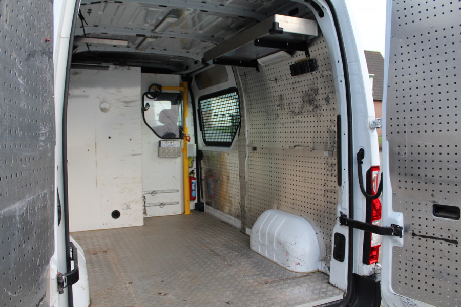 Renault Master T35 2.3 dCi 130PK Euro6 L2H2 ✓ airco ✓ imperiaal ✓ trekhaak 2500KG