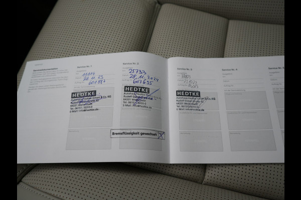 Volvo XC90 T8 Recharge AWD Ultimate Dark 7 Persoons LONG RANGE Plug In Hybrid 455pk Dealer O.H. PHEV | Trekhaak Af Fabriek | Panodak | Head Up | Adaptive Cruise | Harman / Kardon | 360 Camera | Lederen Sportstoelen Massage & Memory & Ventilatie | Google Assistent | Stoelen & Stuur Verwarmd |