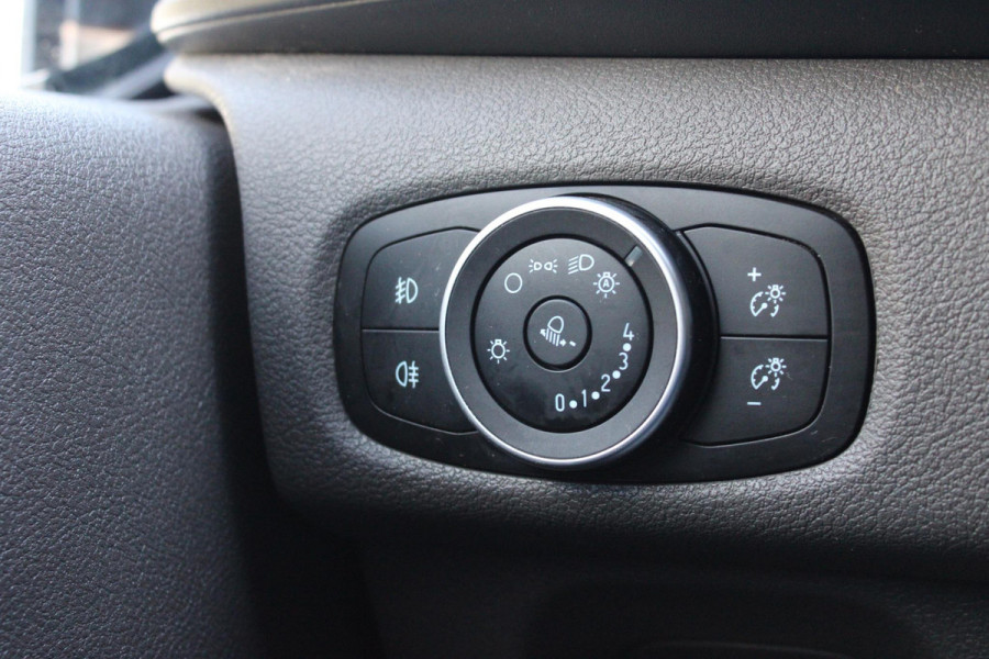 Ford Transit Custom 290 2.0 TDCI L1H1 Sport SCI | 185pk Automaat | Achteruitrij camera | Winter pakket | Trekhaak