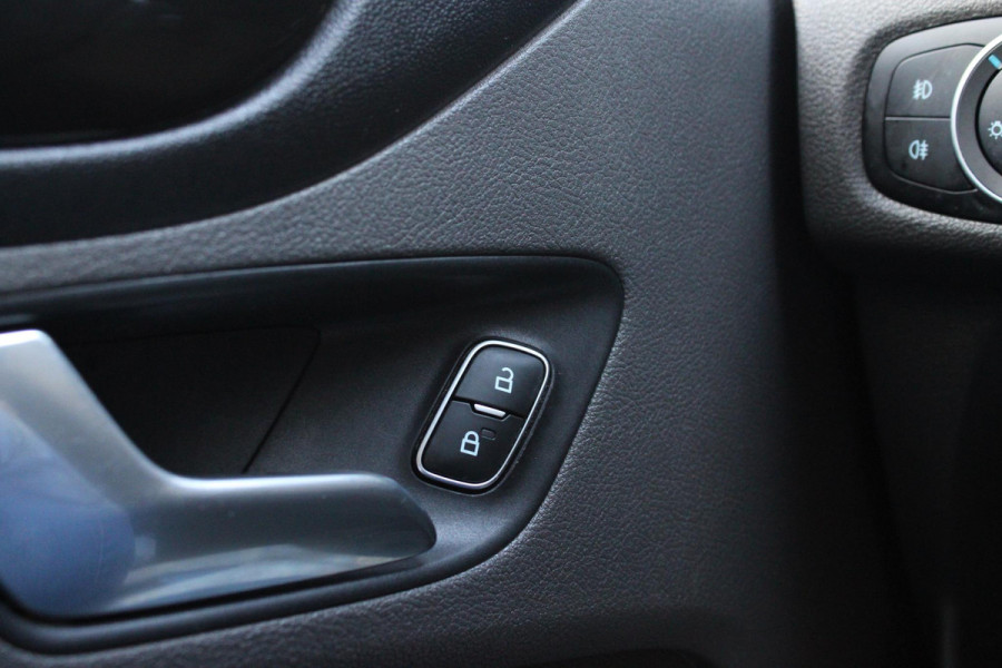 Ford Transit Custom 290 2.0 TDCI L1H1 Sport SCI | 185pk Automaat | Achteruitrij camera | Winter pakket | Trekhaak