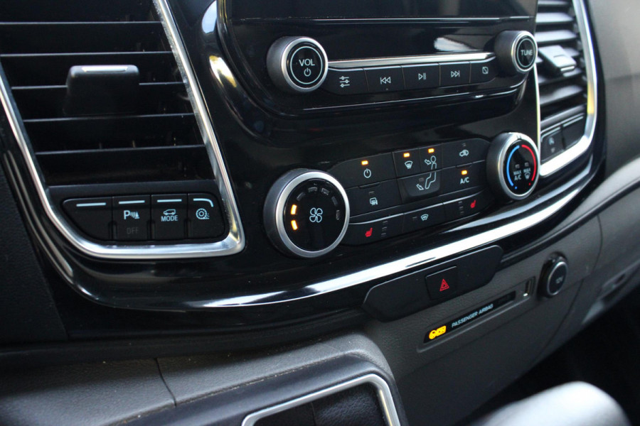 Ford Transit Custom 290 2.0 TDCI L1H1 Sport SCI | 185pk Automaat | Achteruitrij camera | Winter pakket | Trekhaak