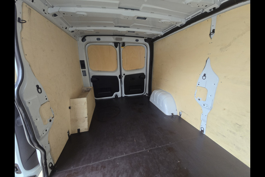 Renault Trafic 2.0 dCi L2 H1 - 130 Pk - Euro 6 - Apple Carplay Android Auto - ParkeerCamera