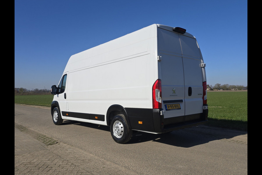 Peugeot Boxer 435 2.2 BlueHDi L4H3 - 165 Pk - Euro 6 - ParkeerCamera - Airco - Cruise Control