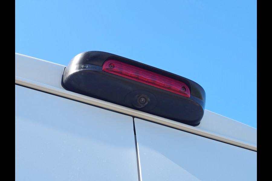 Peugeot Boxer 435 2.2 BlueHDi L4H3 - 165 Pk - Euro 6 - ParkeerCamera - Airco - Cruise Control