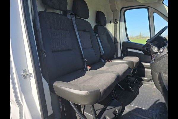 Peugeot Boxer 435 2.2 BlueHDi L4H3 - 165 Pk - Euro 6 - ParkeerCamera - Airco - Cruise Control