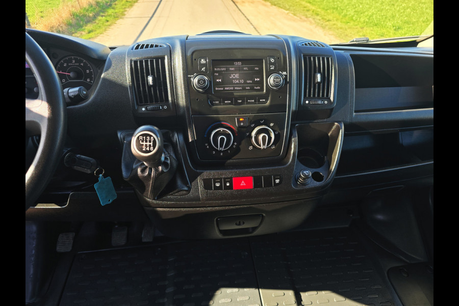 Peugeot Boxer 435 2.2 BlueHDi L4H3 - 165 Pk - Euro 6 - ParkeerCamera - Airco - Cruise Control