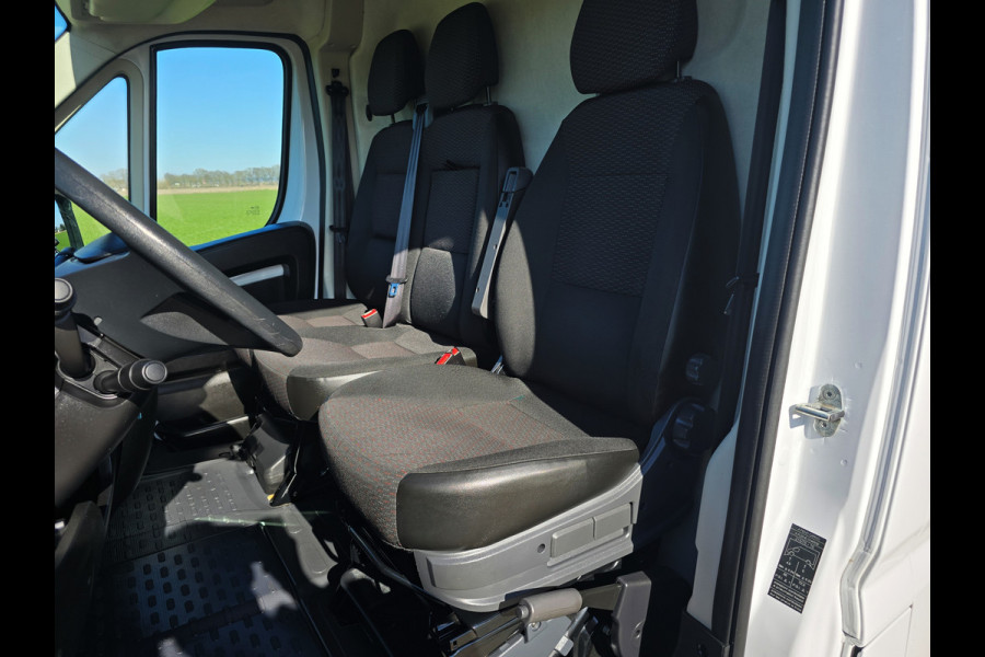 Peugeot Boxer 435 2.2 BlueHDi L4H3 - 165 Pk - Euro 6 - ParkeerCamera - Airco - Cruise Control