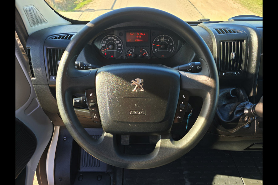 Peugeot Boxer 435 2.2 BlueHDi L4H3 - 165 Pk - Euro 6 - ParkeerCamera - Airco - Cruise Control