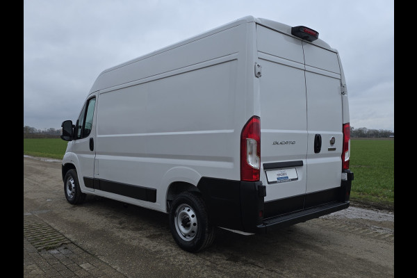 Fiat Ducato 2.2 MultiJet L2 H2 3.5t - 140 Pk - Euro 6 - ParkeerCamera - Apple Carplay Android Auto