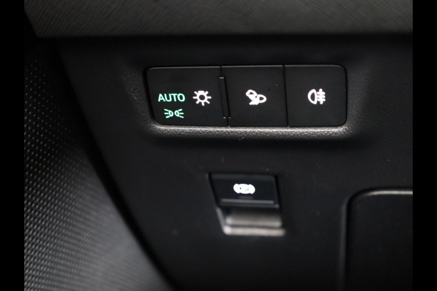 Škoda Kodiaq 1.5 TSI PHEV Sportline Business 204 pk Automaat (DSG) | Verlengde garantie | Navigatie | Panoramadak | Trekhaak (wegklapbaar) | Parkeersensoren | Achteruitrijcamera | Stoelverwarming v/a |