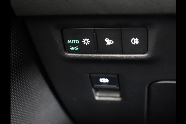 Škoda Kodiaq 1.5 TSI PHEV Sportline Business 204 pk Automaat (DSG) | Verlengde garantie | Navigatie | Panoramadak | Trekhaak (wegklapbaar) | Parkeersensoren | Achteruitrijcamera | Stoelverwarming v/a |