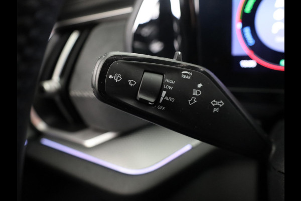 Škoda Kodiaq 1.5 TSI PHEV Sportline Business 204 pk Automaat (DSG) | Verlengde garantie | Navigatie | Panoramadak | Trekhaak (wegklapbaar) | Parkeersensoren | Achteruitrijcamera | Stoelverwarming v/a |