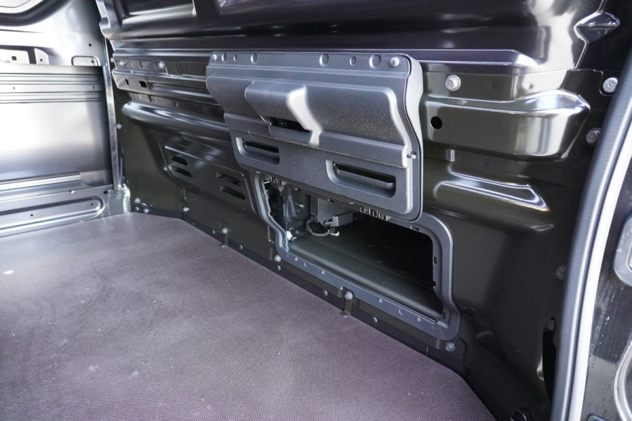 Renault Trafic 2.0 Blue dCi 150PK L2H1 Extra nr.V047 | Climate | Cruise | Navi | Camera | 17"LM velgen