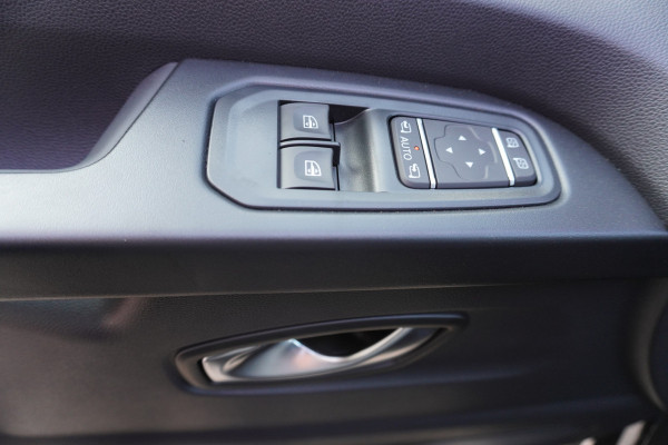 Renault Trafic 2.0 Blue dCi 150PK L2H1 Extra nr.V047 | Climate | Cruise | Navi | Camera | 17"LM velgen