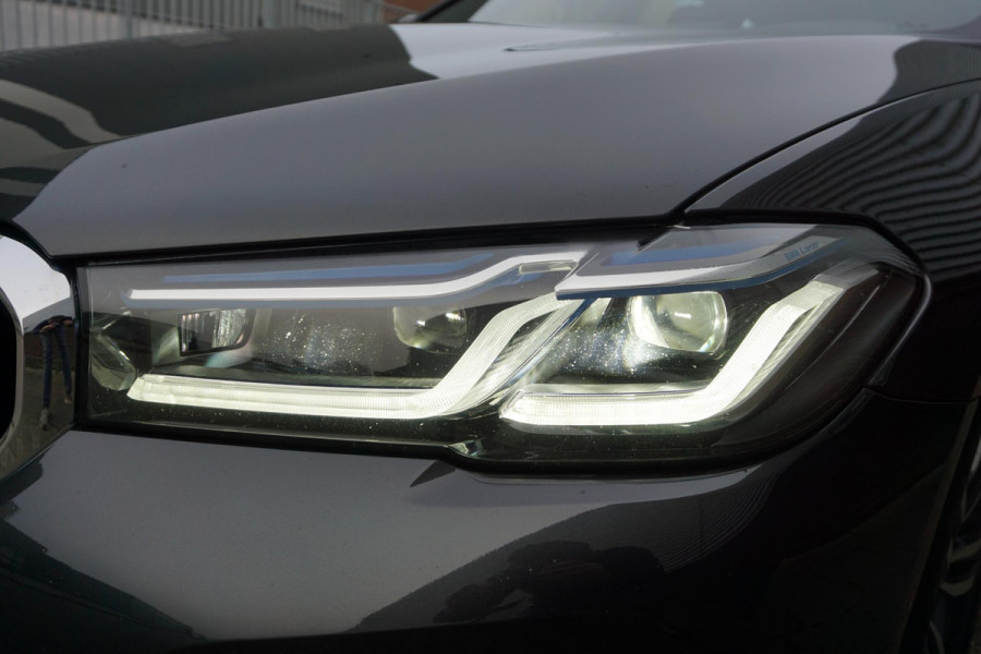BMW 5 Serie Touring 520i Business Edition Plus/Laser LED/Comfort Stoel Dealeronderhouden.